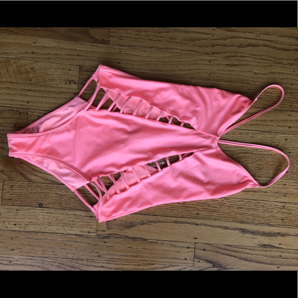 Full piece swimsuit